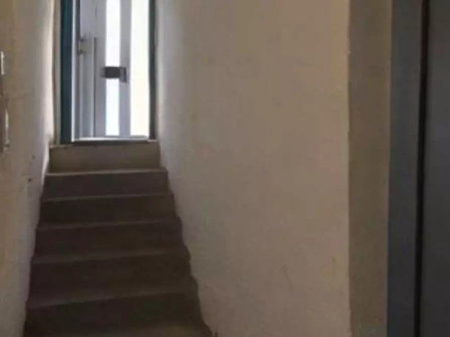 Immagine 6 di Appartamento in vendita  in Via Montello,  15 a Pessano Con Bornago