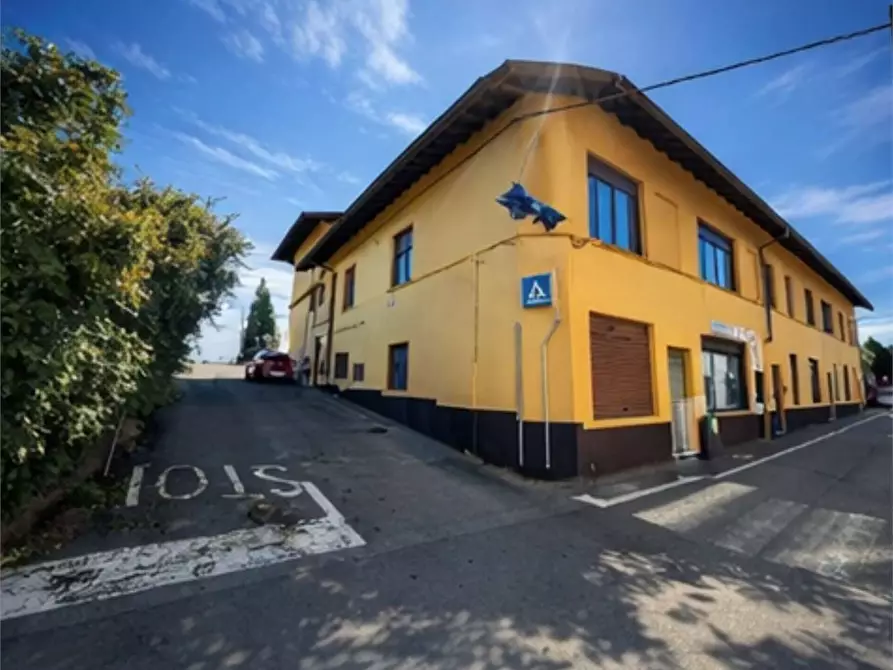 Immagine 2 di Appartamento in vendita  in Via della torre  21 a Arsago Seprio