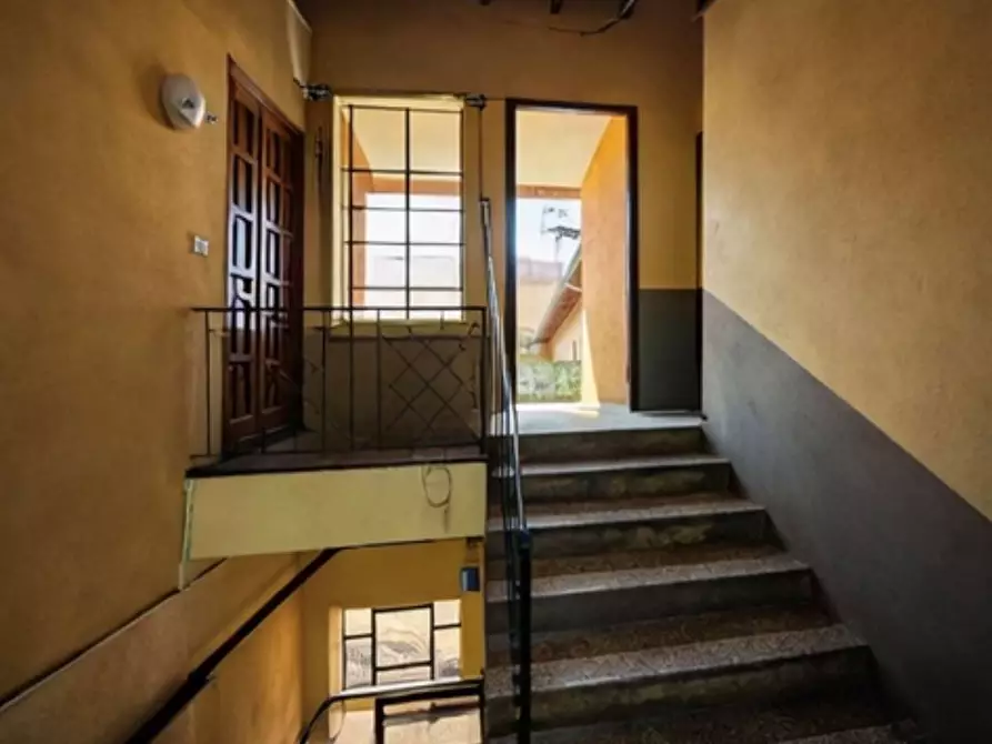 Immagine 7 di Appartamento in vendita  in Via della torre  21 a Arsago Seprio