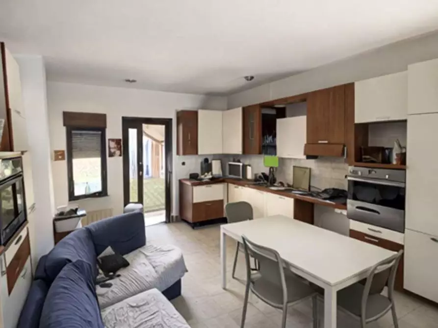 Immagine 9 di Appartamento in vendita  in Via della torre  21 a Arsago Seprio