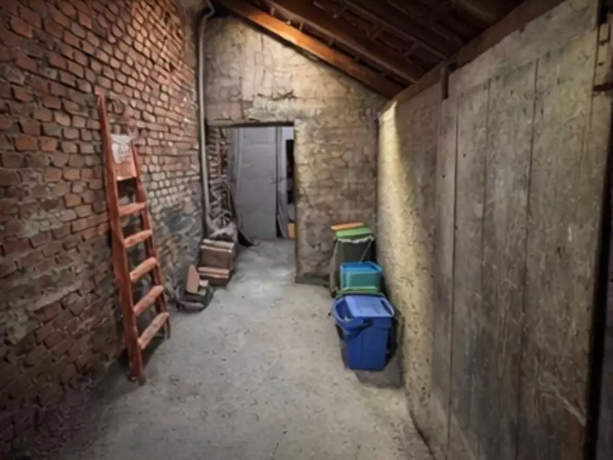 Immagine 20 di Appartamento in vendita  in Via della torre  21 a Arsago Seprio