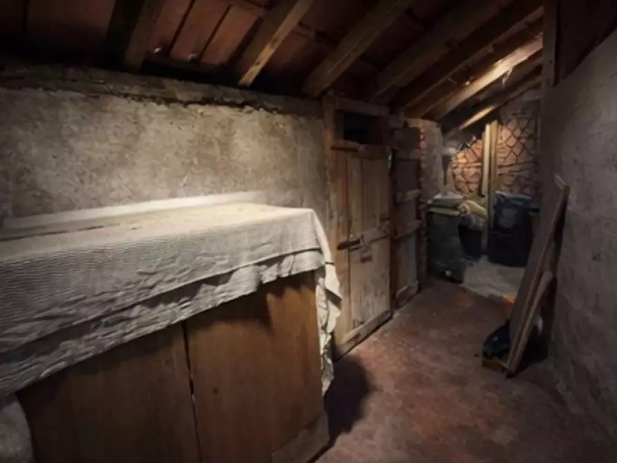 Immagine 21 di Appartamento in vendita  in Via della torre  21 a Arsago Seprio