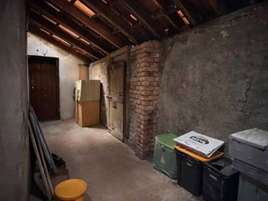 Immagine 22 di Appartamento in vendita  in Via della torre  21 a Arsago Seprio