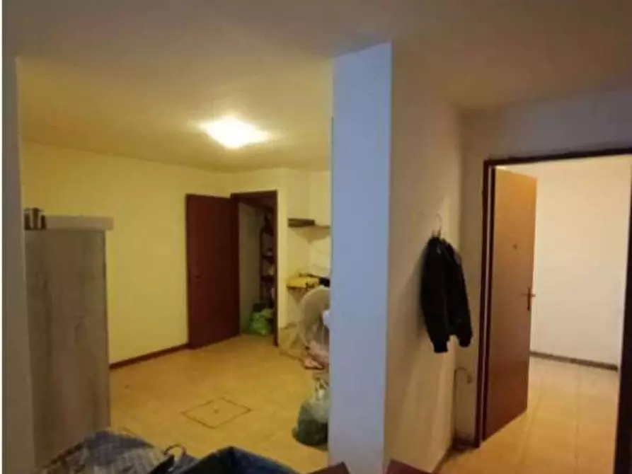 Immagine 7 di Appartamento in vendita  a Uggiate-Trevano