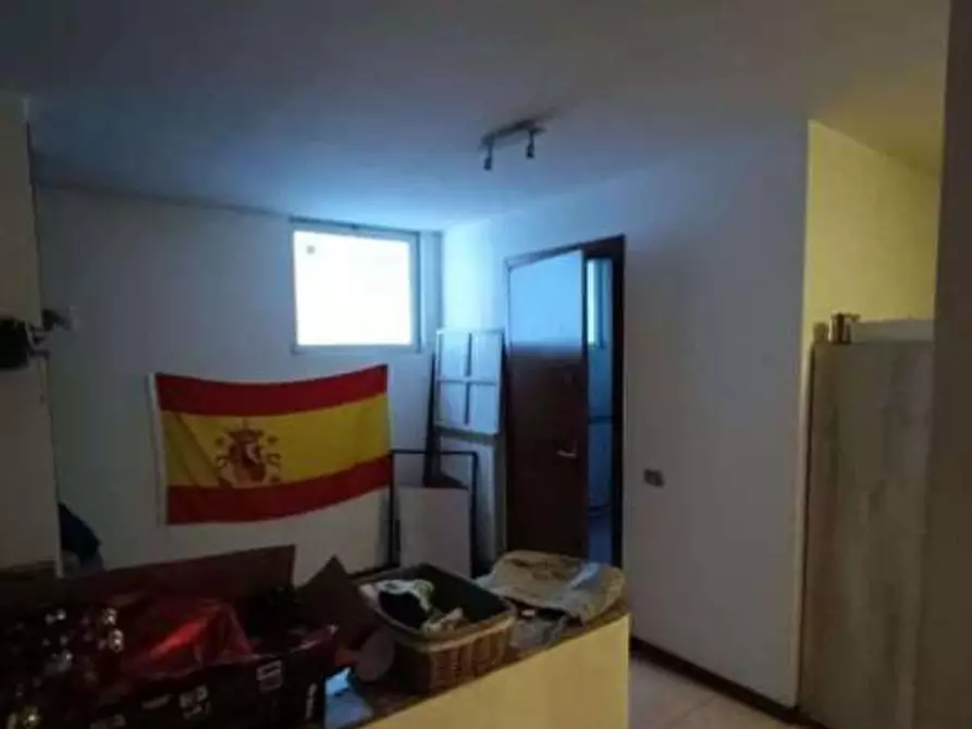 Immagine 11 di Appartamento in vendita  a Uggiate-Trevano