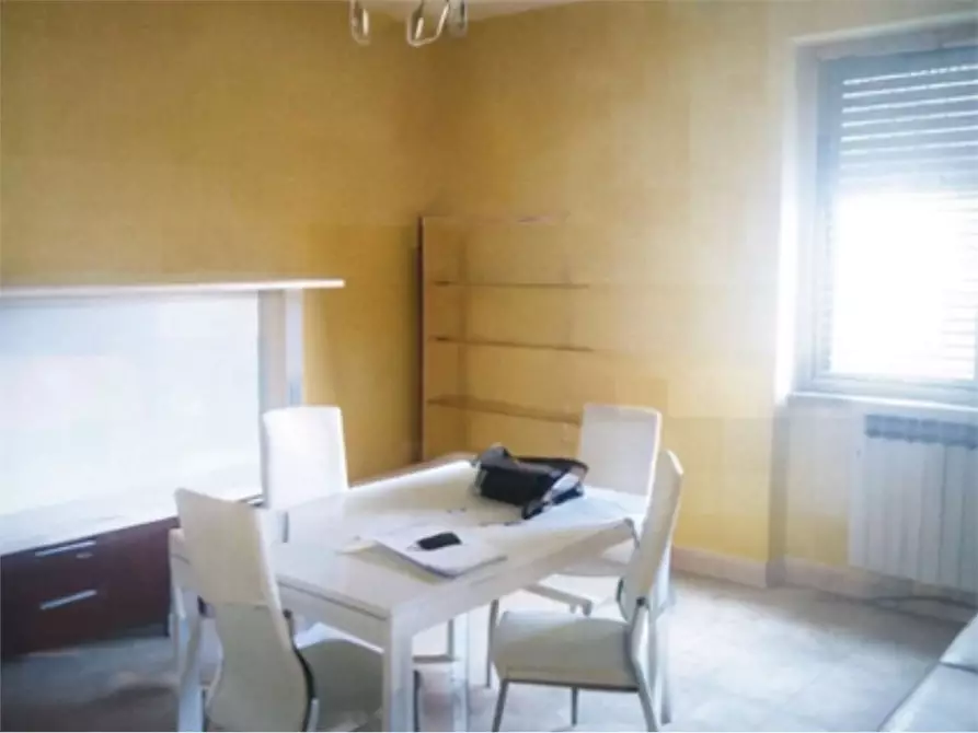 Immagine 3 di Appartamento in vendita  in Via Roma 17 a Lambrugo