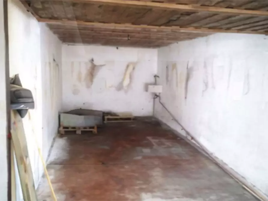 Immagine 9 di Appartamento in vendita  in Via Roma 17 a Lambrugo