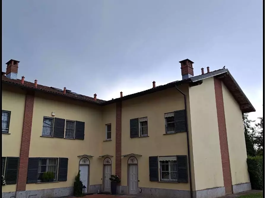Immagine 3 di Villetta a schiera in vendita  in Via molino sesto giovane 11 a Villasanta