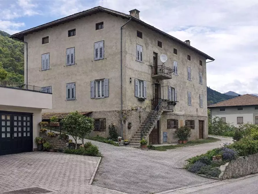 Immagine 1 di Appartamento in vendita  in Frazione MECHEL a Cles