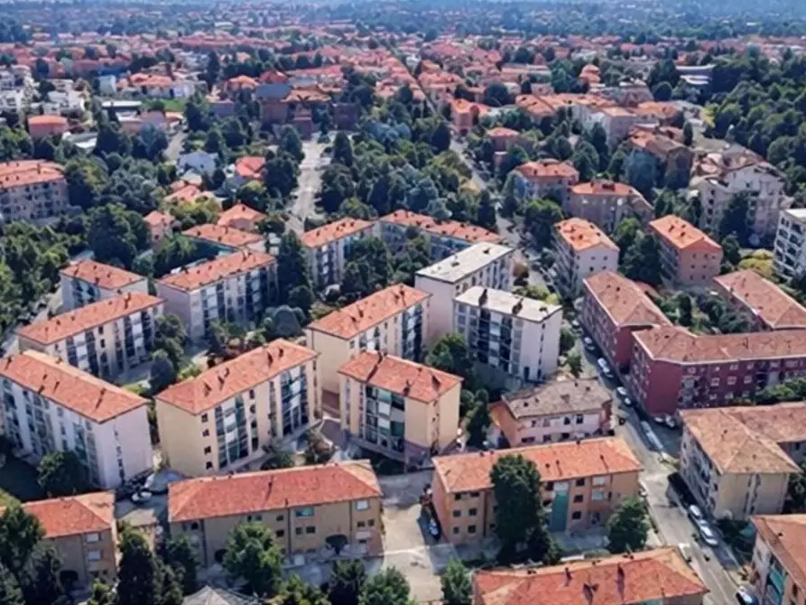 Immagine 1 di Appartamento in vendita  in Via Padre Reginaldo Giuliani 40 a Legnano