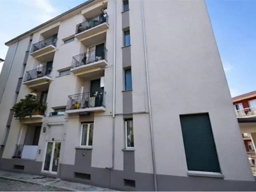 Immagine 3 di Appartamento in vendita  in Via Padre Reginaldo Giuliani 40 a Legnano