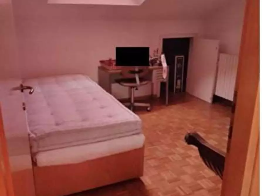 Immagine 5 di Appartamento in vendita  in Corso XXV Aprile 26 a Erba