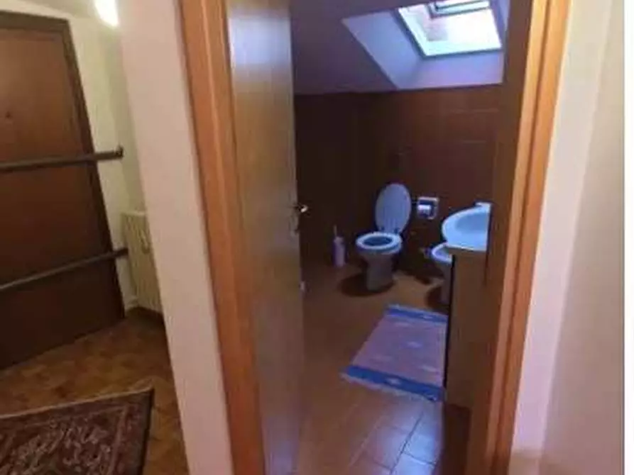 Immagine 7 di Appartamento in vendita  in Corso XXV Aprile 26 a Erba