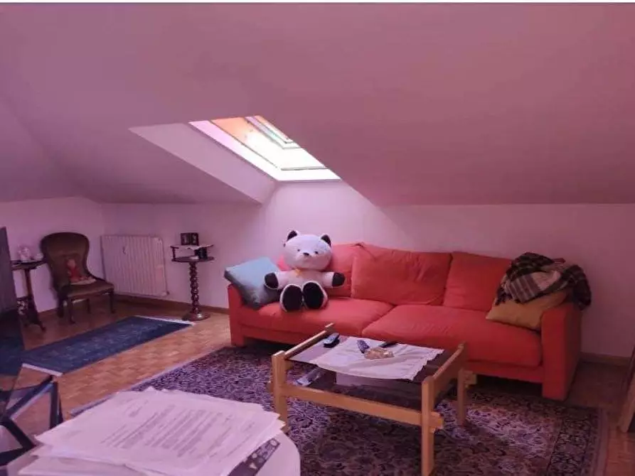 Immagine 8 di Appartamento in vendita  in Corso XXV Aprile 26 a Erba