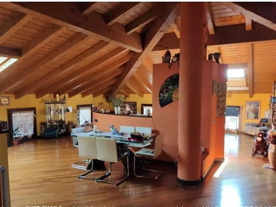 Immagine 9 di Appartamento in vendita  in Via Andrea Appiani 27 a Merone