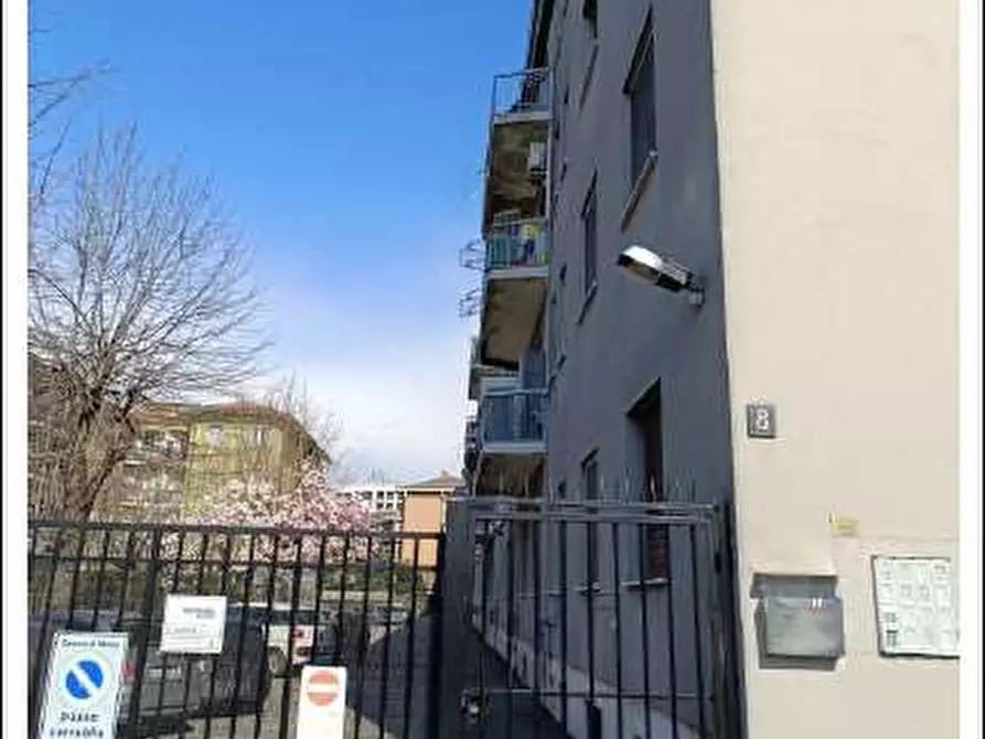 Immagine 2 di Appartamento in vendita  a Milano
