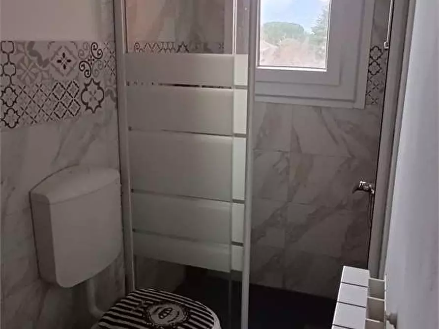 Immagine 11 di Appartamento in affitto  in via Roccolo 34 a Laveno-Mombello