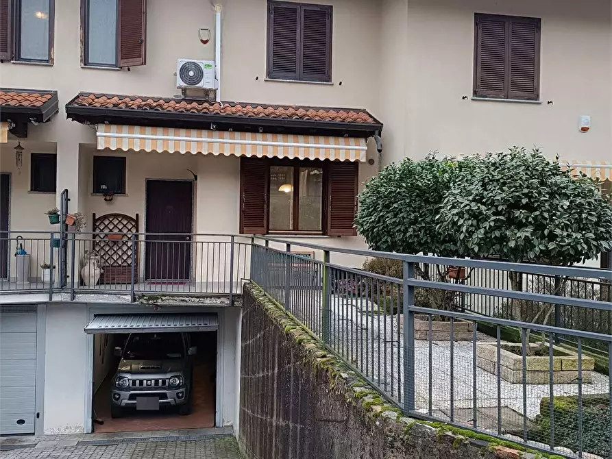 Immagine 1 di Villetta a schiera in vendita  in via Montegrappa a Bardello