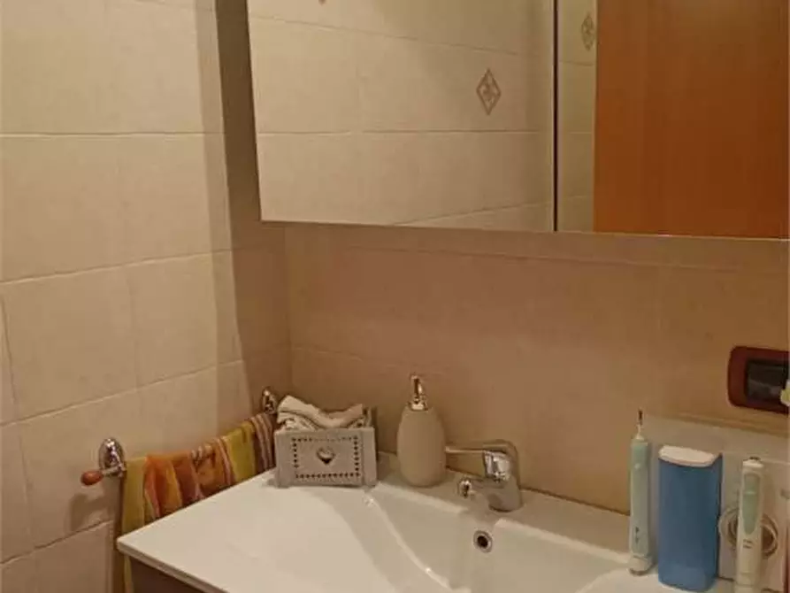 Immagine 37 di Villetta a schiera in vendita  in via Montegrappa a Bardello