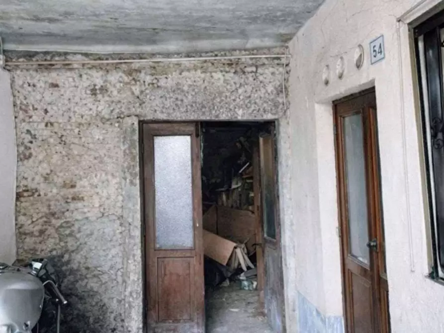 Immagine 12 di Appartamento in vendita  in Via G. Marconi 5 a Biandronno