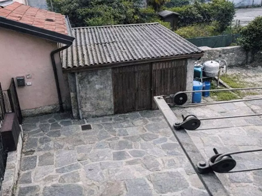 Immagine 16 di Appartamento in vendita  in Via G. Marconi 5 a Biandronno