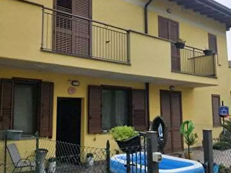 Immagine 1 di Appartamento in vendita  in Via San Francesco 5 a Jerago Con Orago