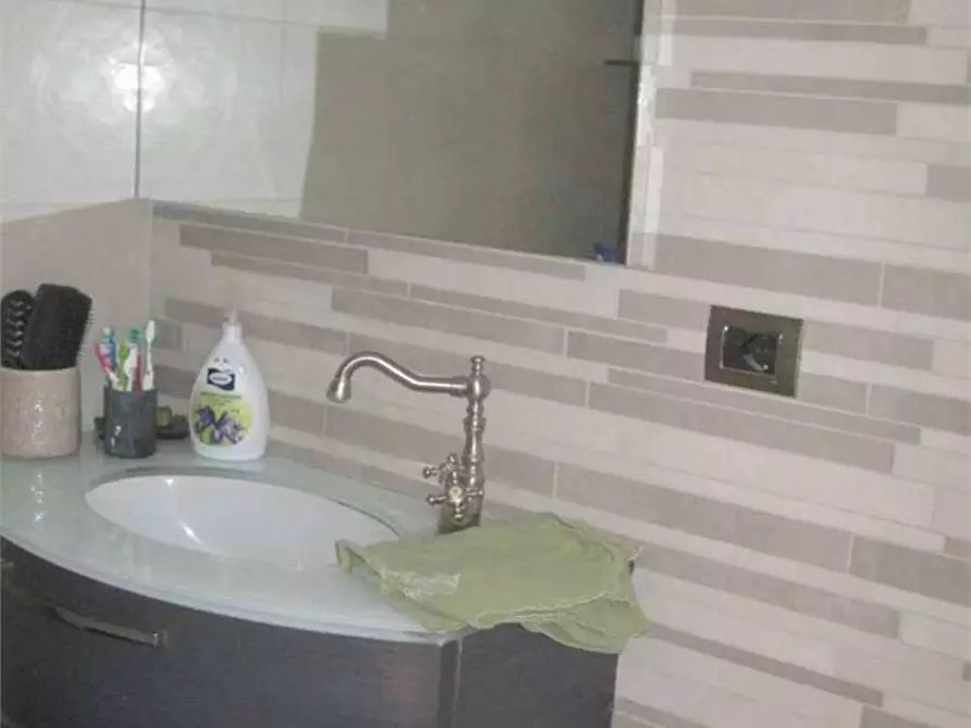 Immagine 23 di Appartamento in vendita  in Via Galileo Galilei 4 a Abbiategrasso