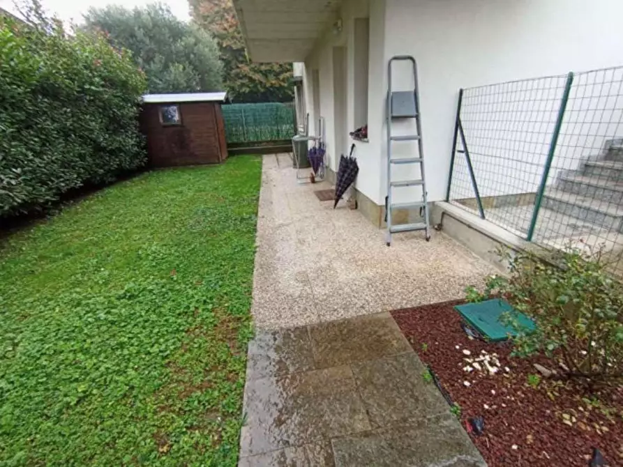 Immagine 2 di Appartamento in vendita  in Via Lombardia  56 a Albese Con Cassano