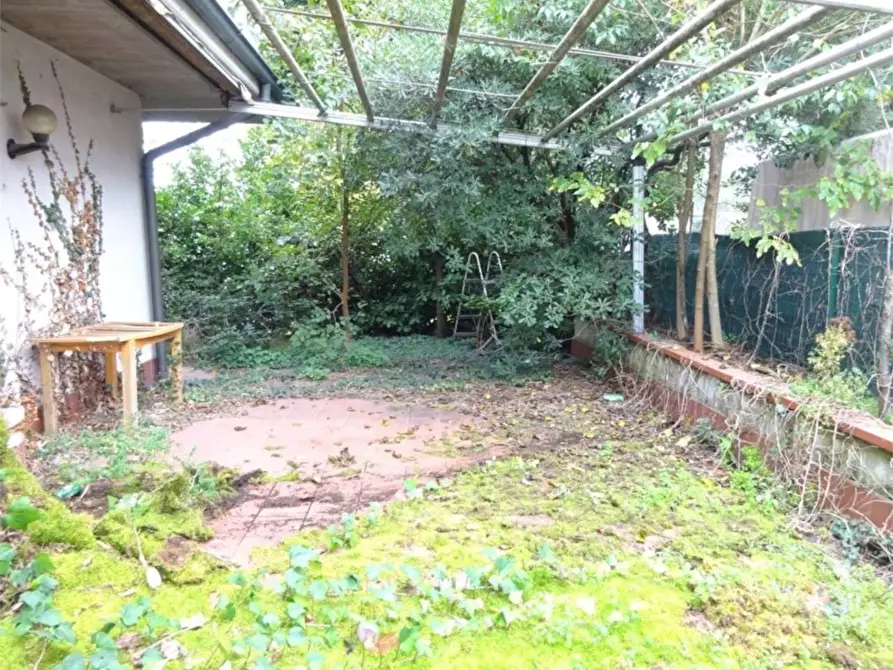 Immagine 5 di Villetta a schiera in vendita  in Via delle Ortensie 33 a Inzago