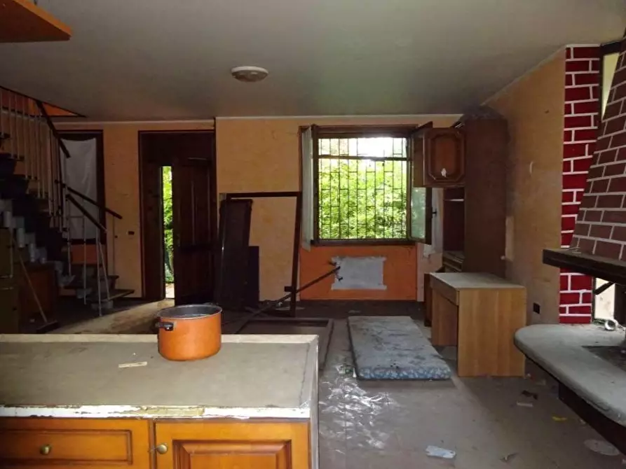 Immagine 12 di Villetta a schiera in vendita  in Via delle Ortensie 33 a Inzago