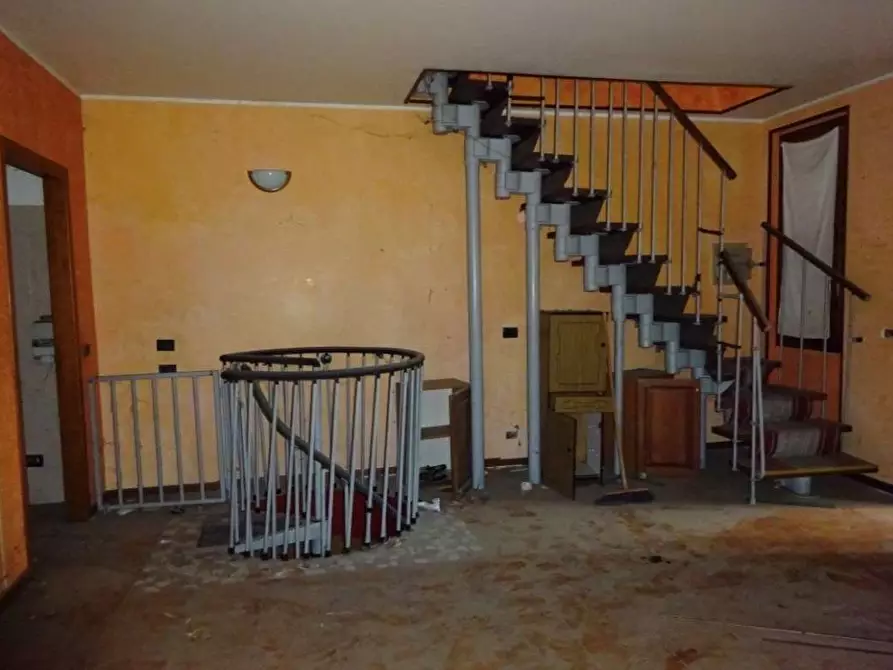 Immagine 13 di Villetta a schiera in vendita  in Via delle Ortensie 33 a Inzago