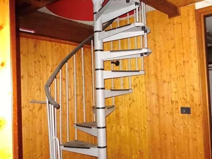 Immagine 33 di Villetta a schiera in vendita  in Via delle Ortensie 33 a Inzago