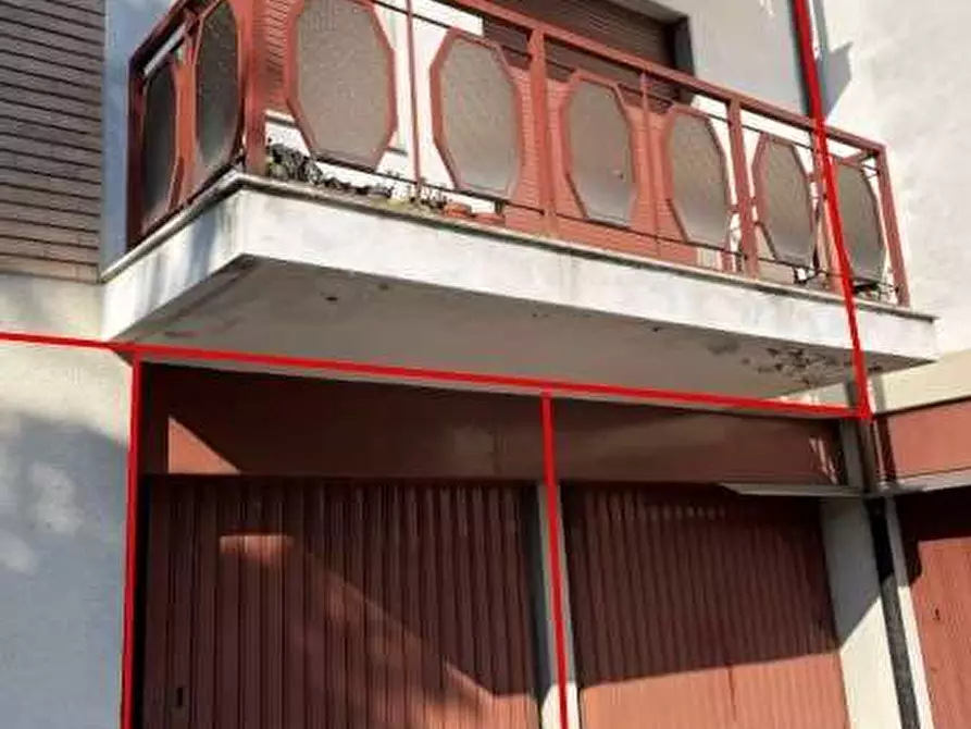 Immagine 3 di Appartamento in vendita  in Via Cardano,  3/4 a Como