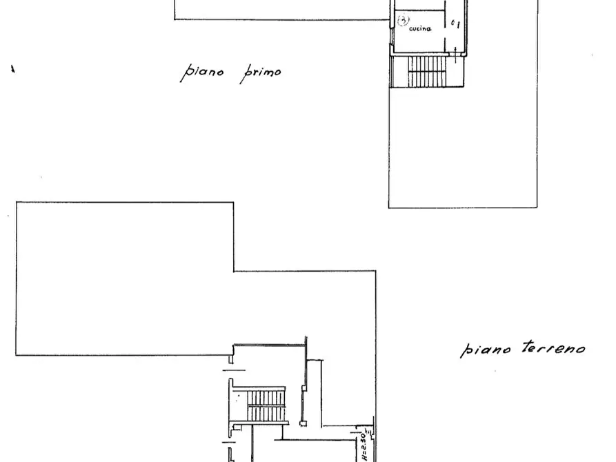 Immagine 15 di Appartamento in vendita  in Via Cardano,  3/4 a Como