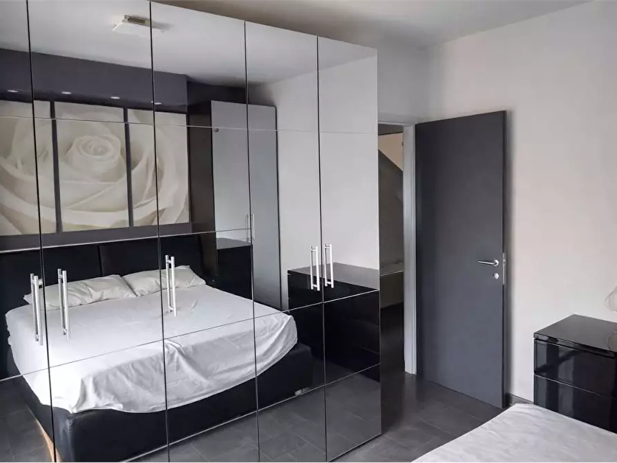 Immagine 13 di Appartamento in vendita  in Via giuseppe di vittorio 10 a Cerro Maggiore