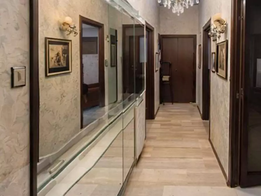 Immagine 7 di Appartamento in vendita  in Via Rosselli Fratelli  25/4 a Milano