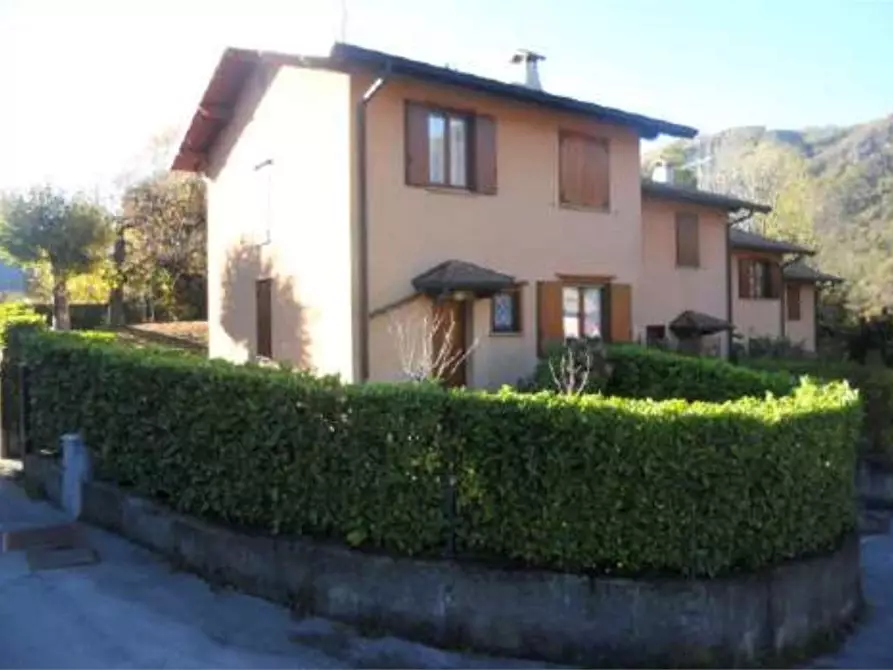 Immagine 1 di Appartamento in vendita  in Via Marie Therese Steiert  4/A a Magreglio