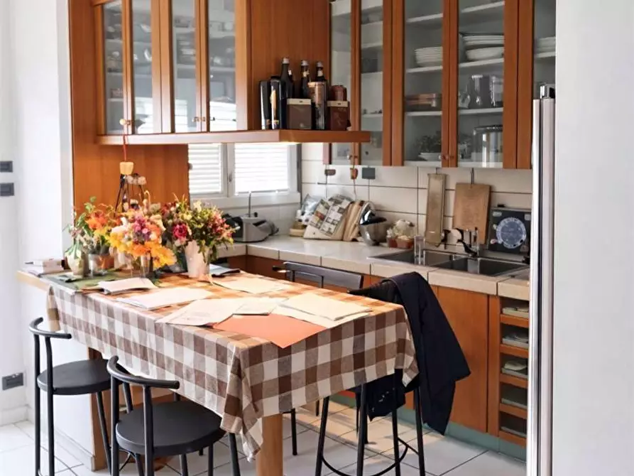 Immagine 5 di Appartamento in vendita  in Viale dei Mille  5 a Limbiate