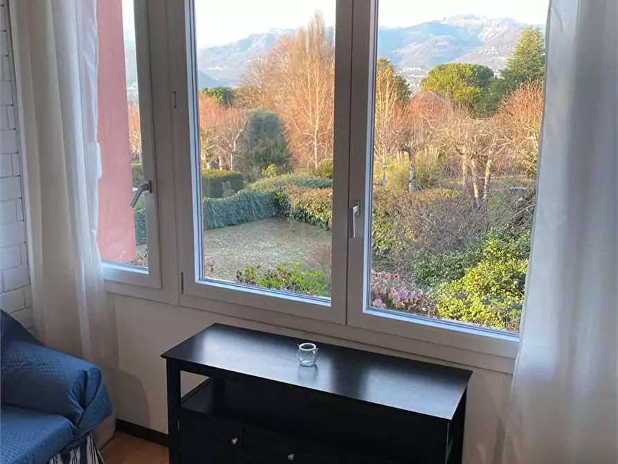 Immagine 13 di Appartamento in affitto  in via Roccolo 34 a Laveno-Mombello