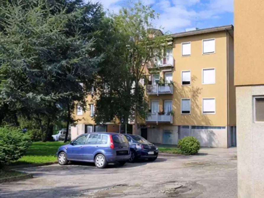 Immagine 2 di Appartamento in vendita  in Via Sant'Ambrogio 64 a Mariano Comense