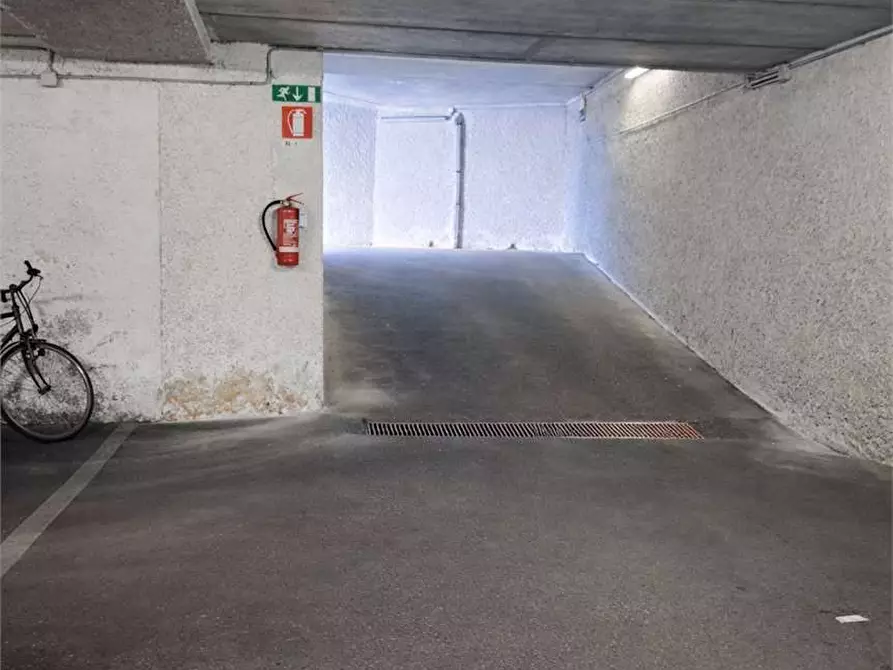 Immagine 15 di Appartamento in vendita  in Via Napoleona 28 a Como