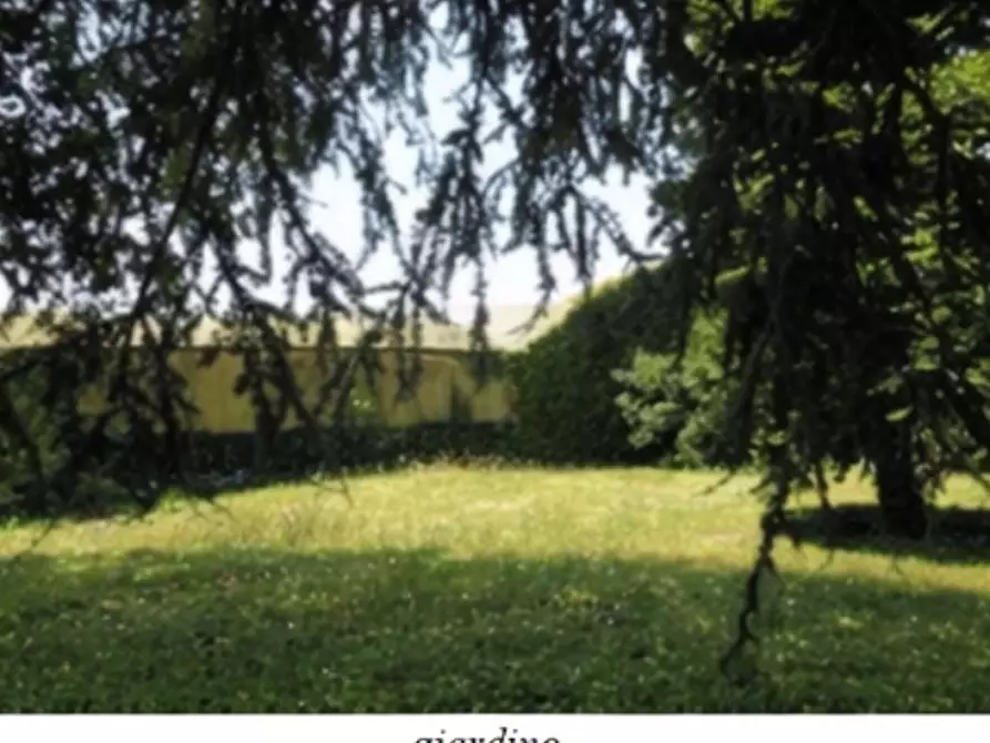 Immagine 2 di Appartamento in vendita  in Via Garibaldi  56 a Carugo