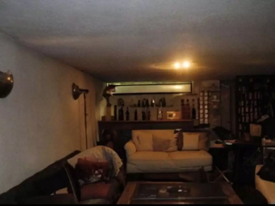 Immagine 5 di Appartamento in vendita  in Via Garibaldi  56 a Carugo