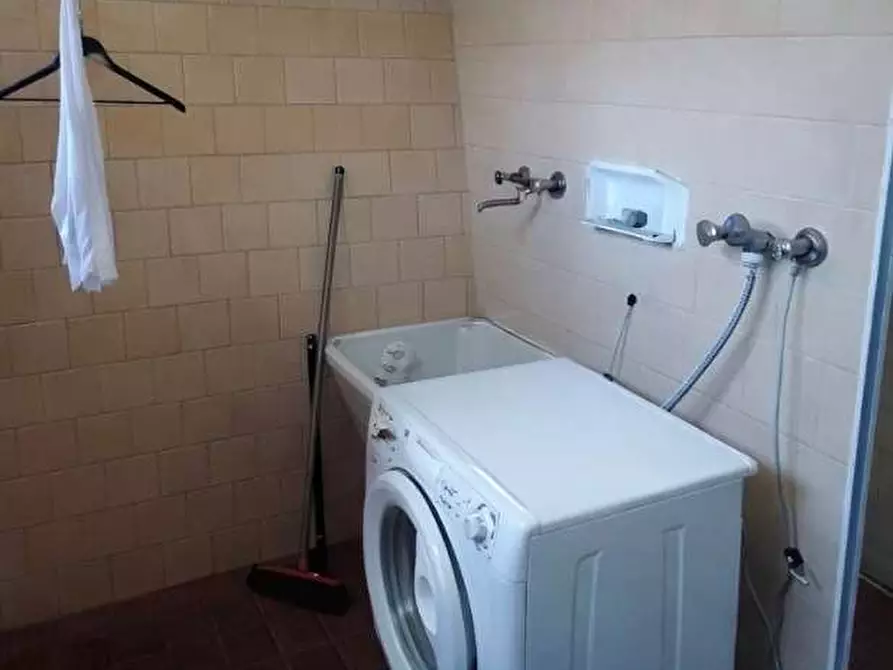 Immagine 20 di Appartamento in vendita  in Via Garibaldi  56 a Carugo