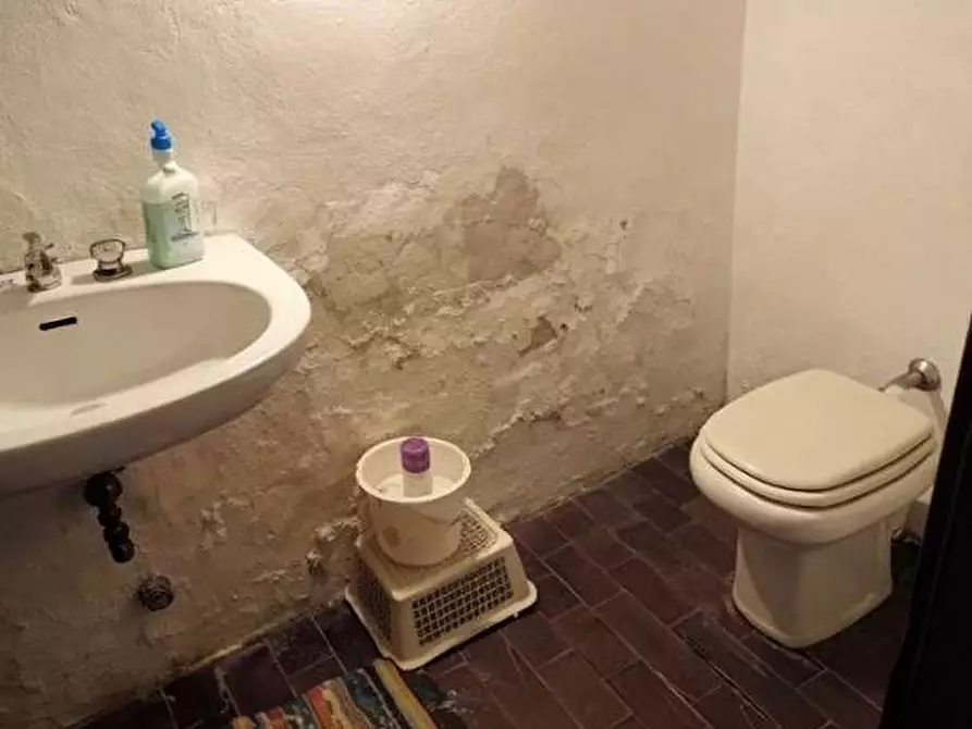 Immagine 21 di Appartamento in vendita  in Via Garibaldi  56 a Carugo