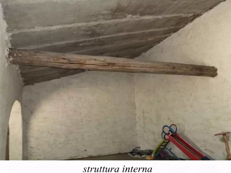 Immagine 31 di Appartamento in vendita  in Via Garibaldi  56 a Carugo