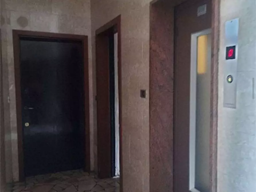 Immagine 7 di Appartamento in vendita  in V. Carlo Esterle 27 a Milano