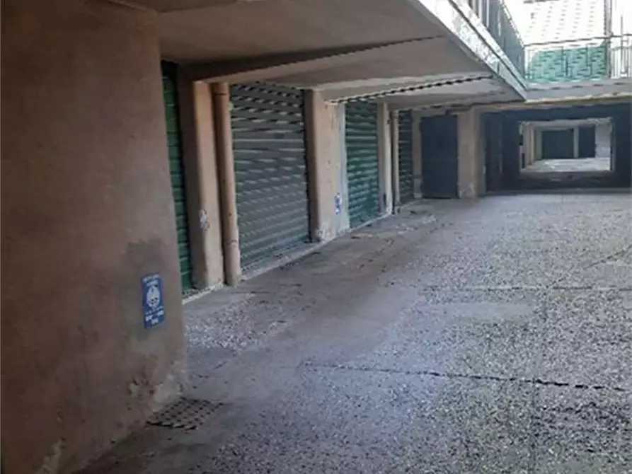 Immagine 18 di Appartamento in vendita  in V. Carlo Esterle 27 a Milano