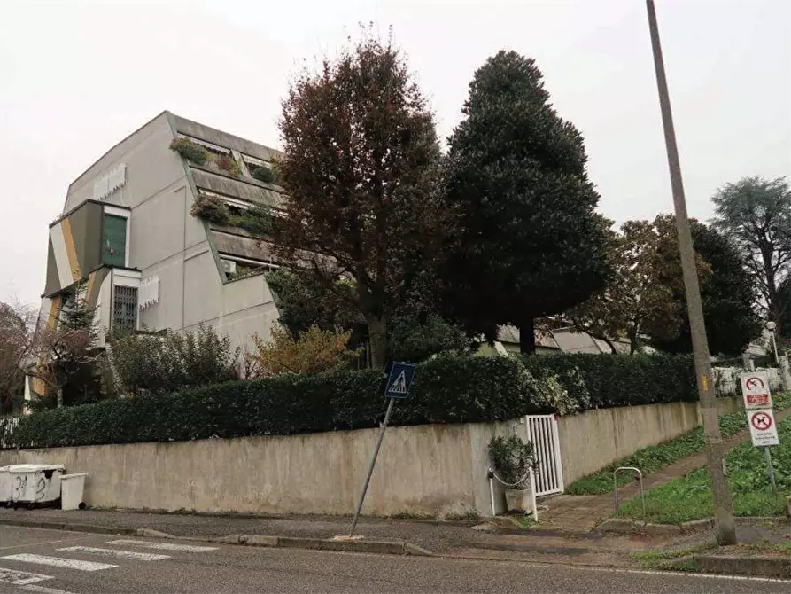 Immagine 3 di Appartamento in vendita  in Via Giovanni Amendola 7B a Rho