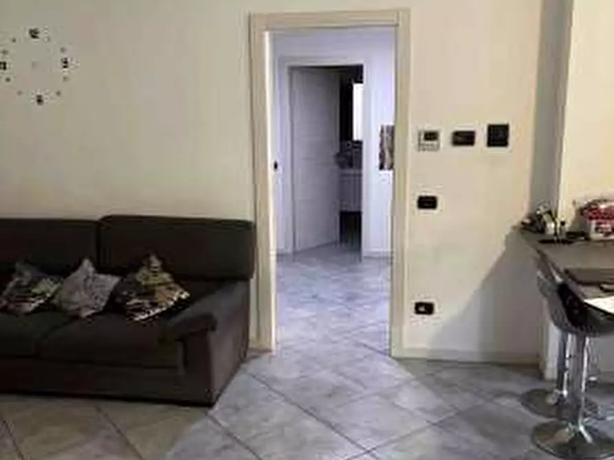 Immagine 5 di Appartamento in vendita  in Via S. Carlo 9 a Garbagnate Milanese